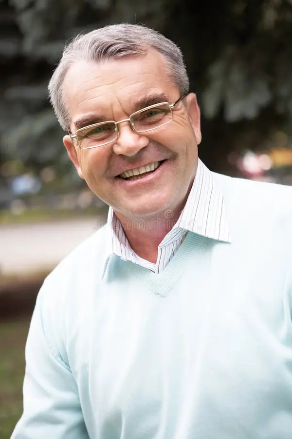 <strong>David R.</strong>